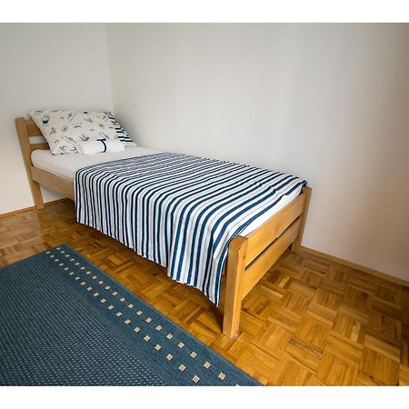 Apartments Troselj 스타리그라드 파클레니차 외부 사진