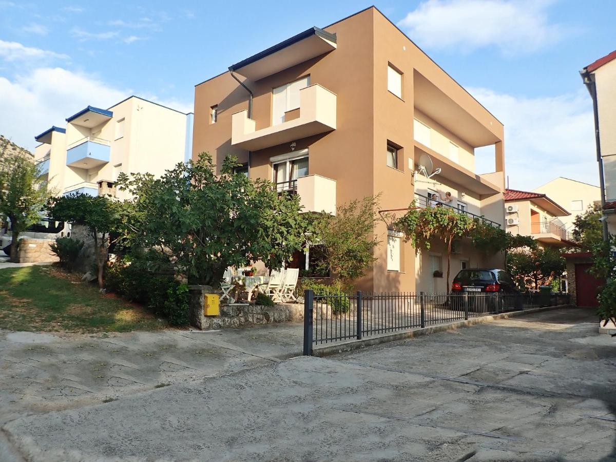 Apartments Troselj 스타리그라드 파클레니차 외부 사진