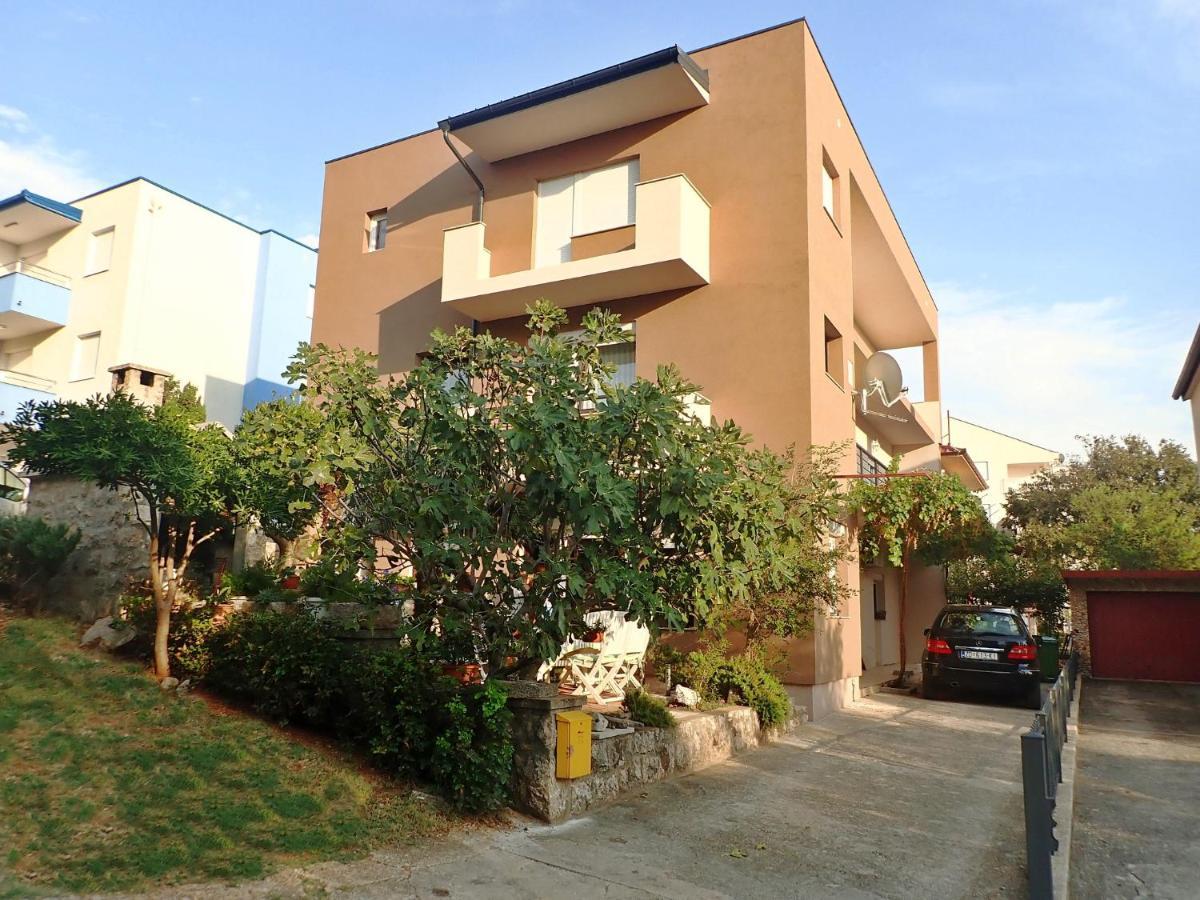Apartments Troselj 스타리그라드 파클레니차 외부 사진