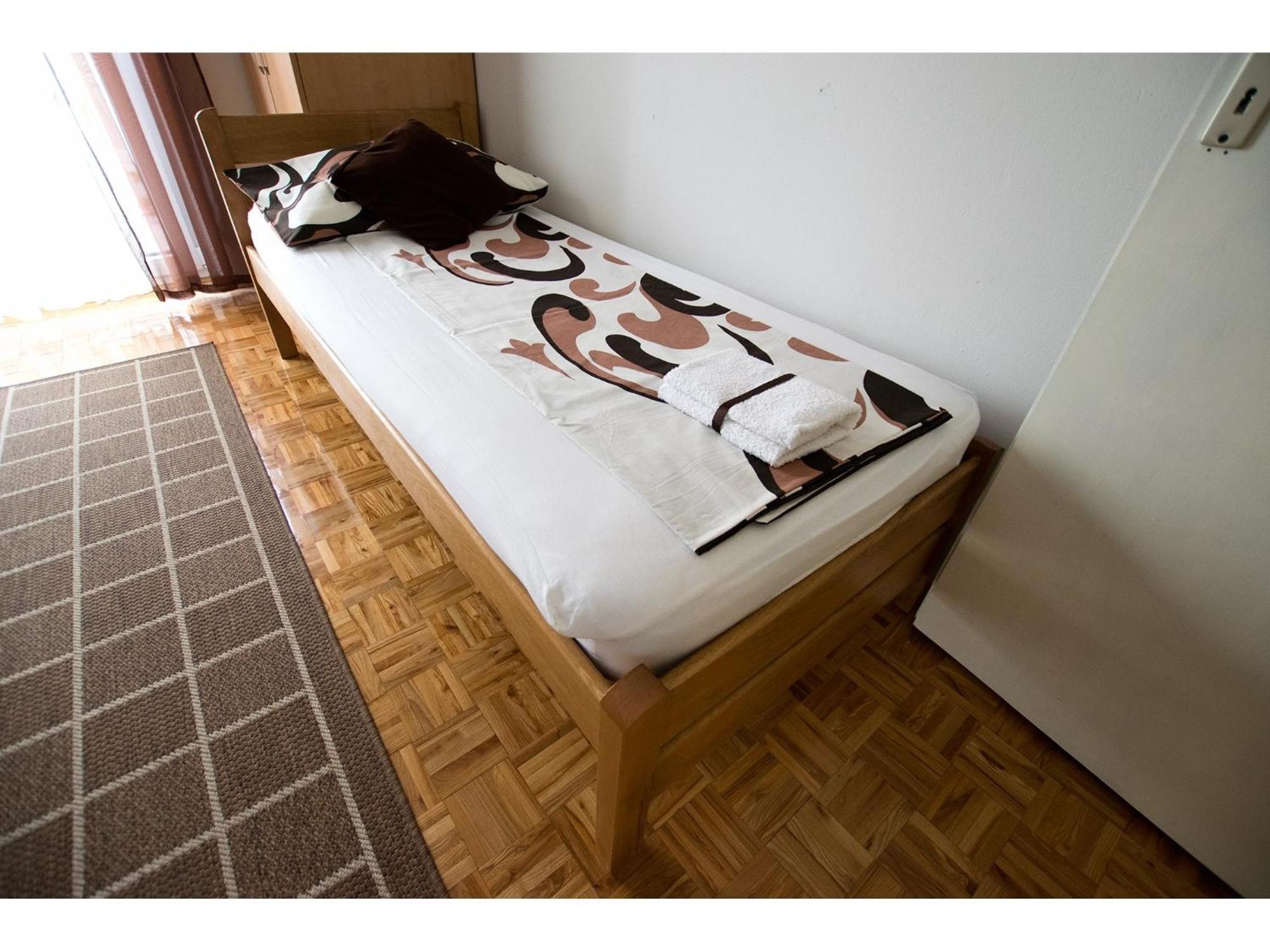 Apartments Troselj 스타리그라드 파클레니차 외부 사진