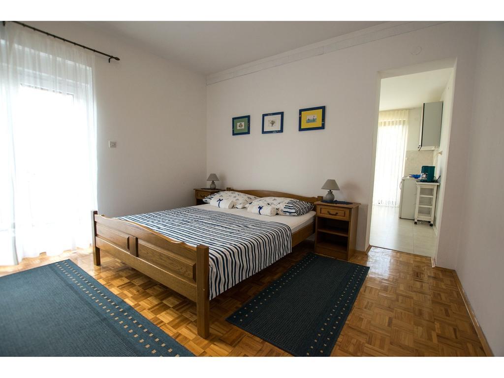 Apartments Troselj 스타리그라드 파클레니차 외부 사진